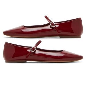 Steve Madden Womens Maple Flats Size 9.5